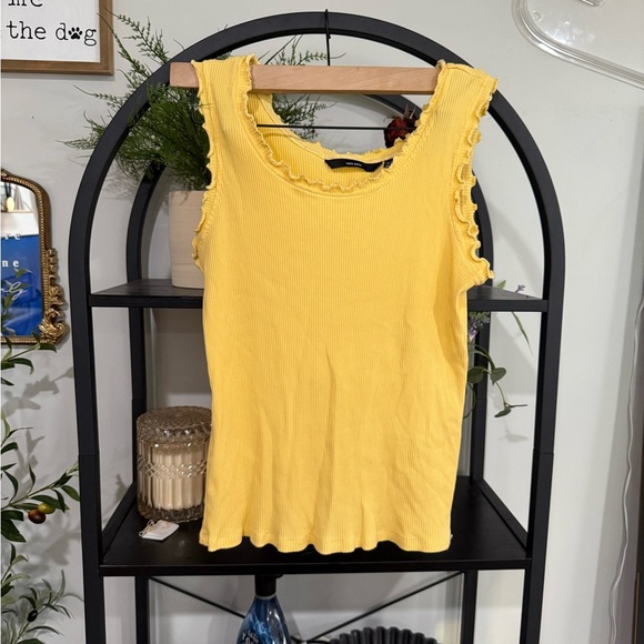 Vero Moda Yellow Ribbed Ruffled Tank Top size xl - Picture 1 of 4